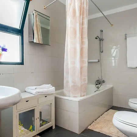 Дом отдыха Vivenda Da Esquina - By Lovelystay