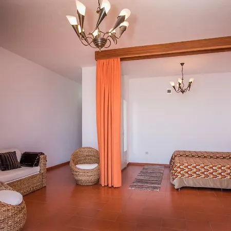 Vivenda Da Esquina - By Lovelystay * Канису